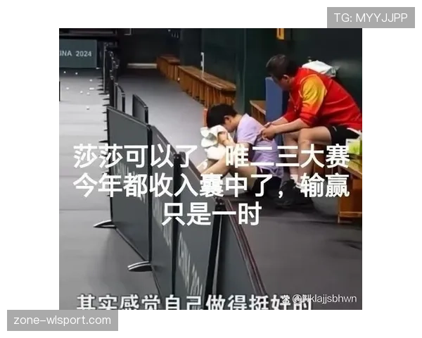 杜丽训练完顺手煮了碗面，这自律程度真不是一般人能扛住的